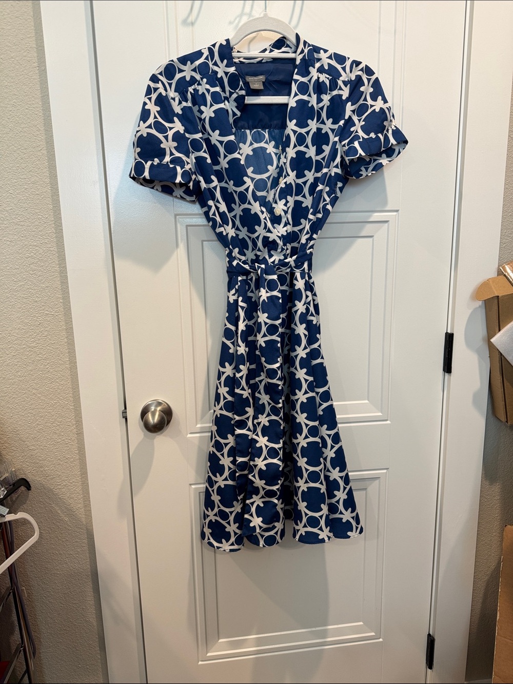 Ann Taylor Navy and White Geometric Midi Dress - Picture 6 of 6